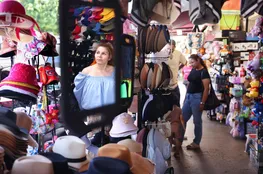 Latino Consumer Spending Slows Amid Economic Headwinds and Immigration Concerns
