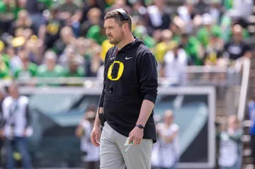 Oregon Ducks Defense Shines in Scrimmage, Boosting Optimism