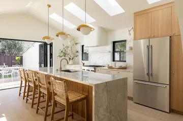 Air Purifiers vs. Air Scrubbers: Which is Right for Your Home?