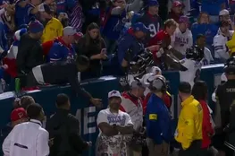 Lamar Jackson Shoves Fan After Bills Victory - NFL News