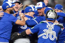 Blue Jays Advance to ALCS After Dominant Victory Over Yankees